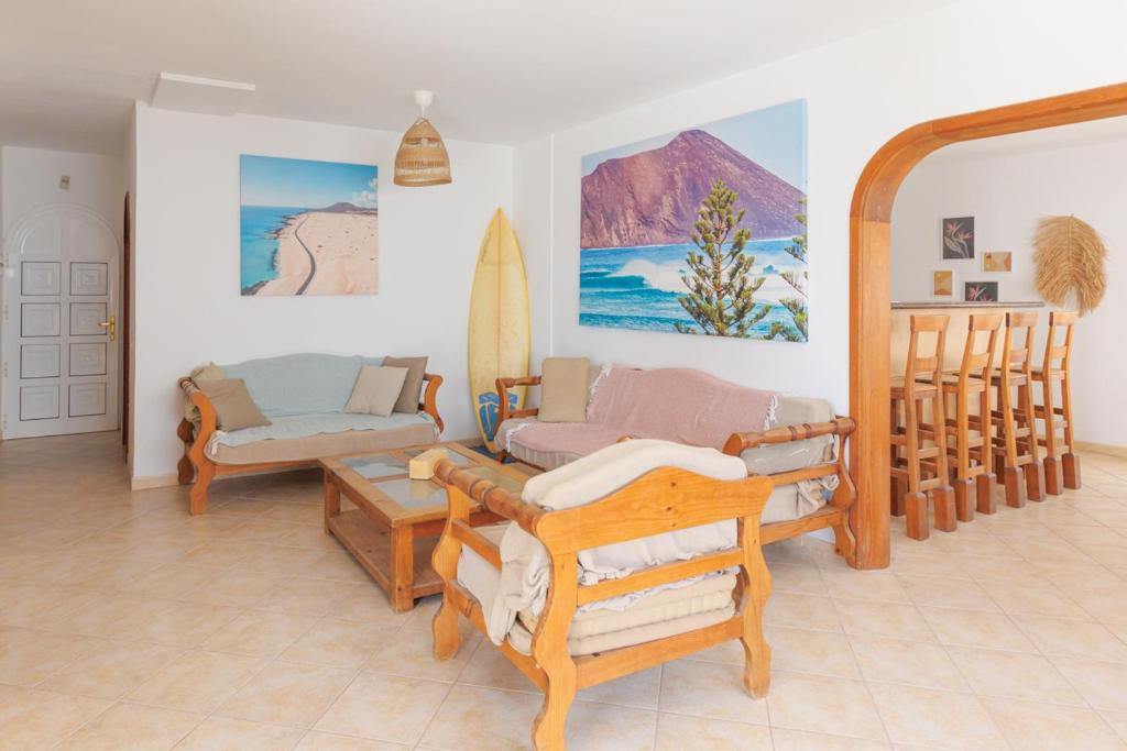 Pura Vida Surf House - 1