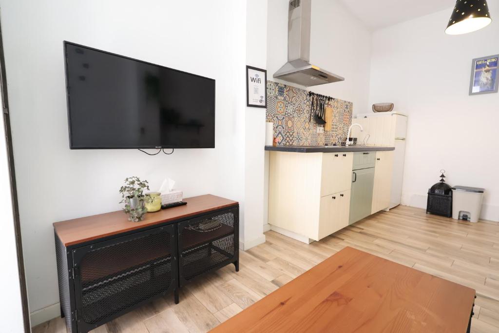 Galicia A - Studio with Patio and Separate Bedroom in Arroyo de la Miel - 3