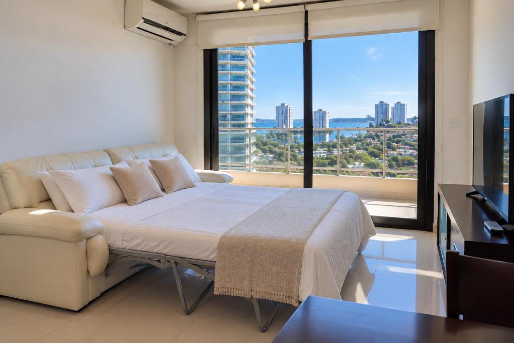 Apartamento Piso 9 en Edificio Stradivarius, Punta del Este - 3