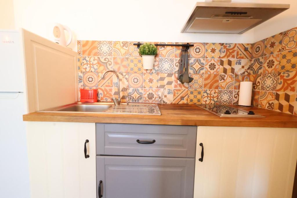 Galicia C - Bright Studio 8 Minutes from the Train in Benalmadena - 3