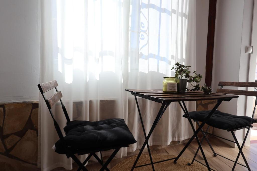 Galicia D - Studio with Private Patio near Arroyo de la Miel Station - 5