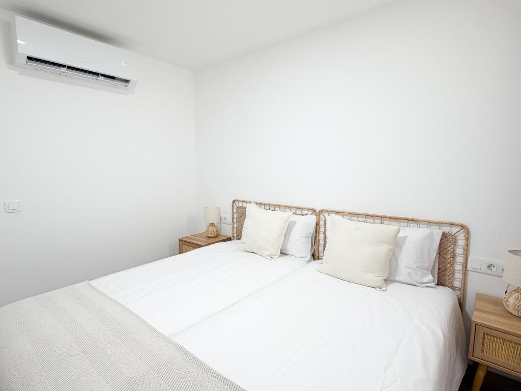 Top Location 3BR , 2BR, communal pool - 2