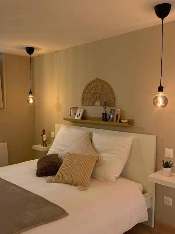 Romantic studio with private spa in Strasbourg - 4