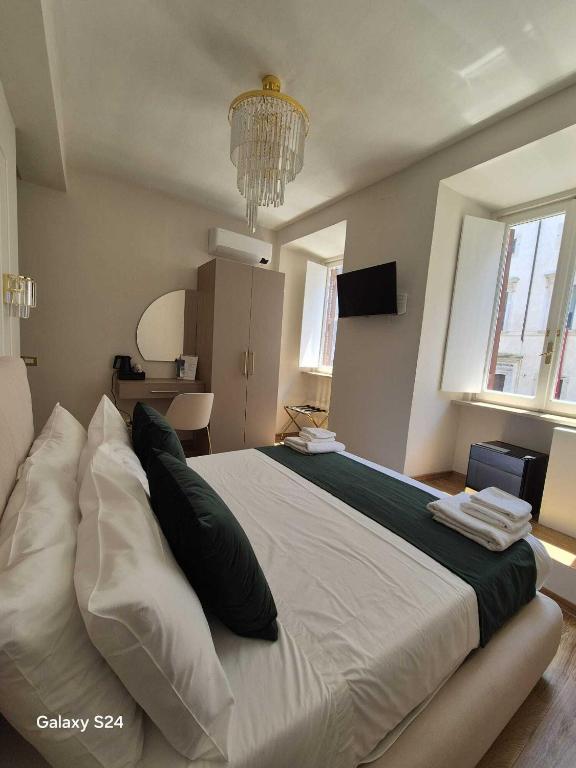 Golden Palace Luxury Guest House - 4