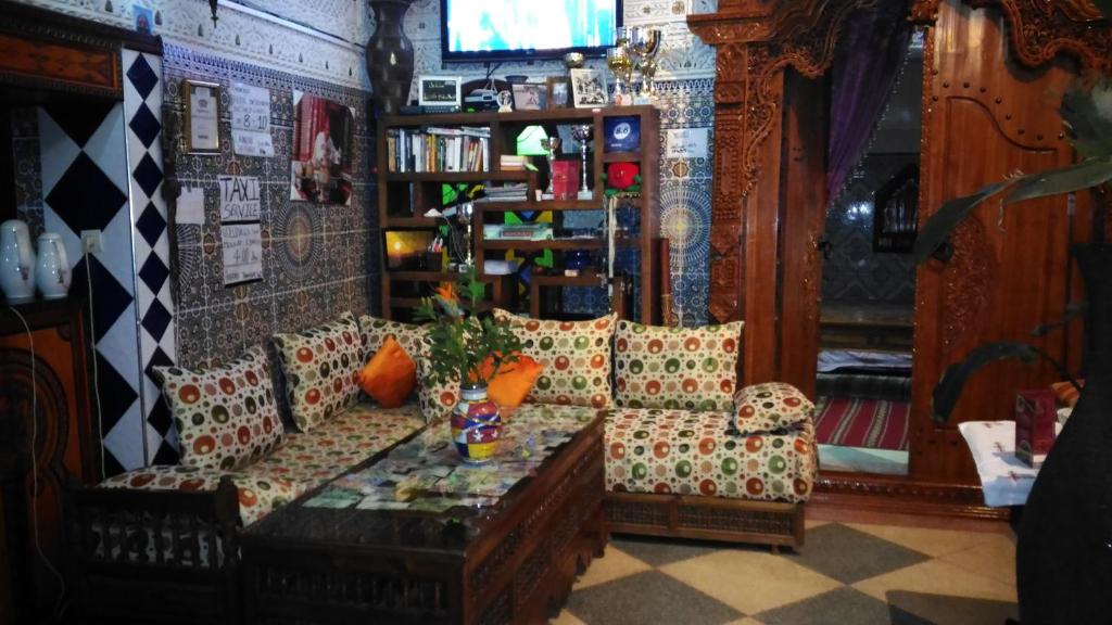 Shared lounge/TV area