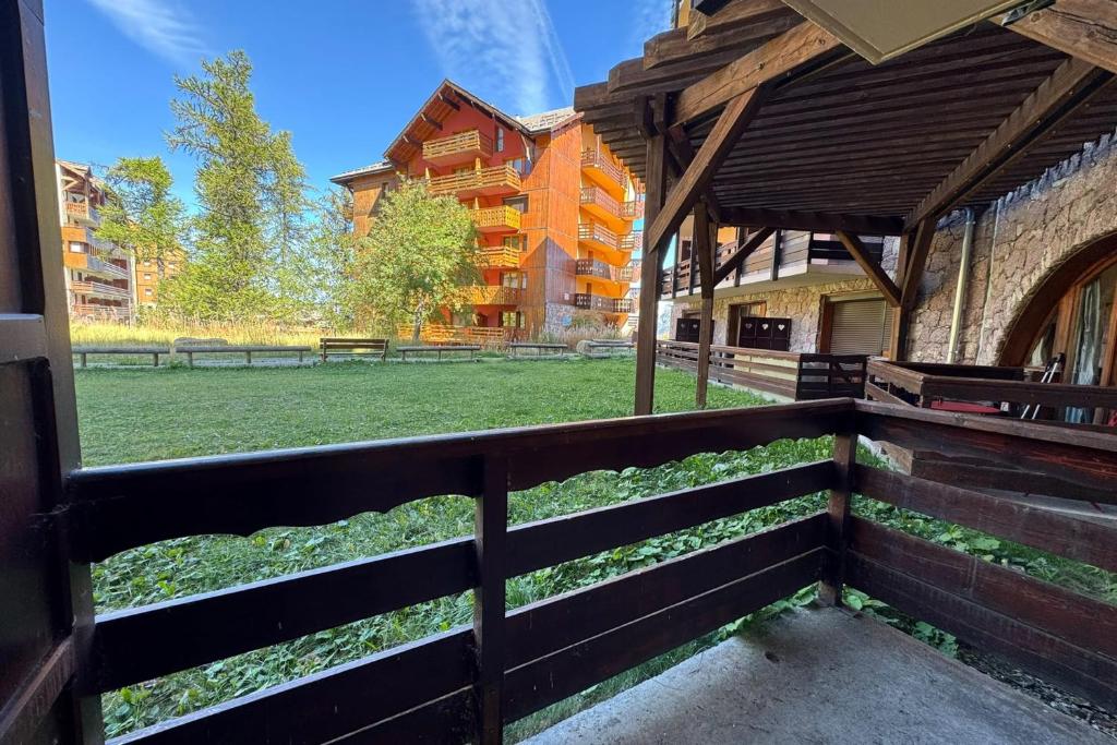 T2 6 pers Risoul - Résidence Aldebaran - RDC avec balcon jardin - 2