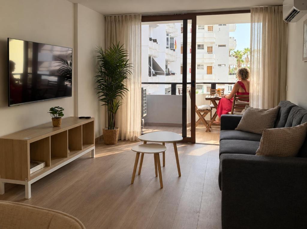 Top Location 3BR , 2BR, communal pool - 1
