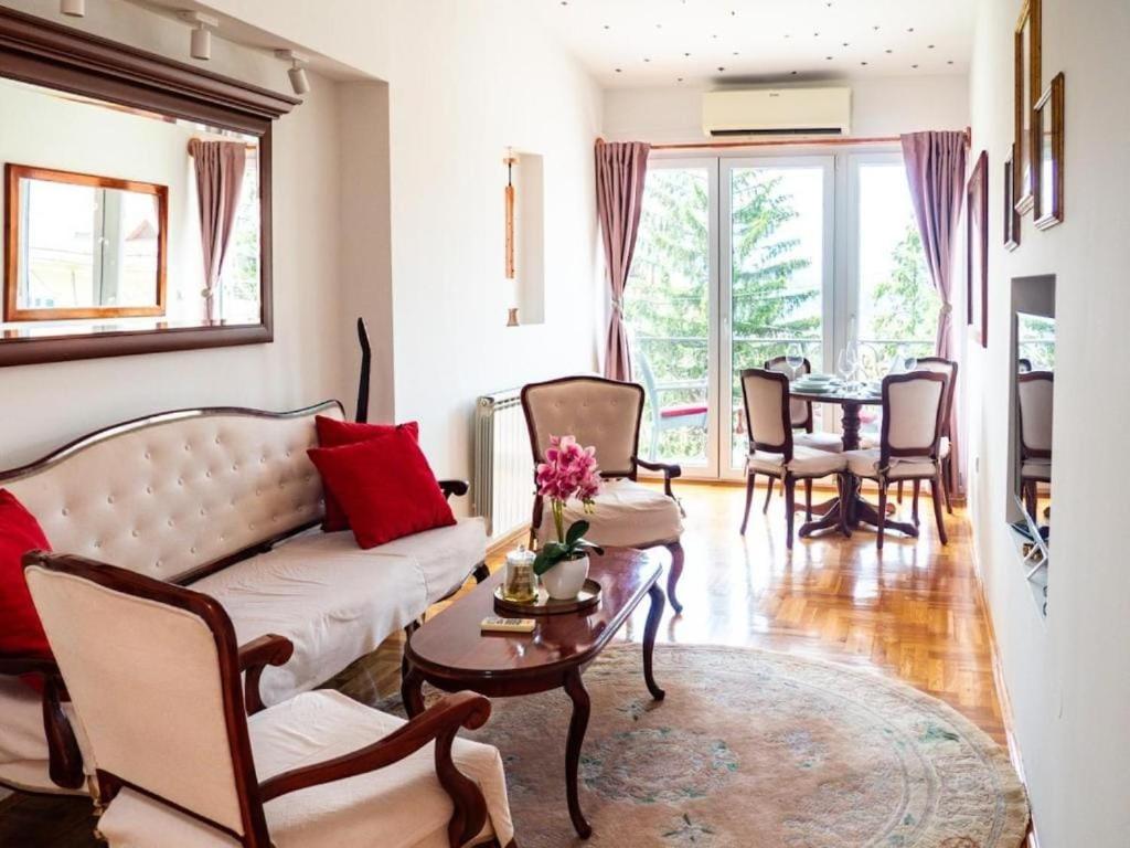 Bakkar Residence - 1