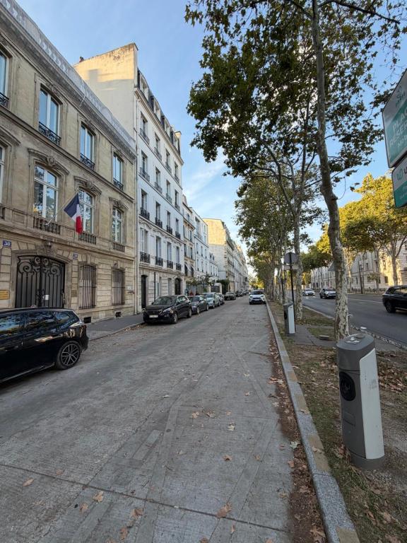 Peaceful Studio in the heart of Les Invalides - By Éditions Slim Paris - 2
