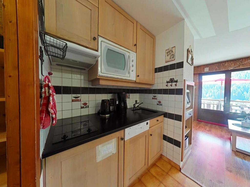 Studio cabine Vue chaine des Aravis - 4 couchages - Grand Bornand Village - GB090-C2 - 4