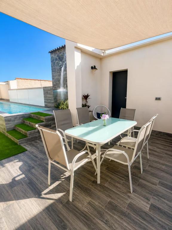 Apartamento con Pool - 1