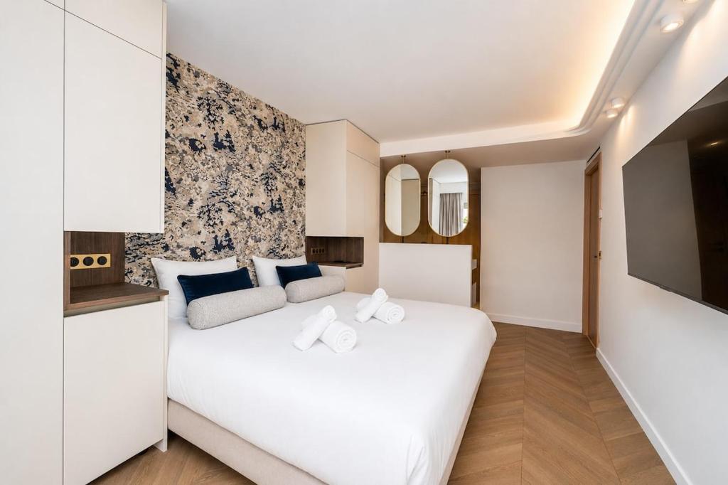 Renovated luxury 3-bedroom apt Cannes Croisette - 5