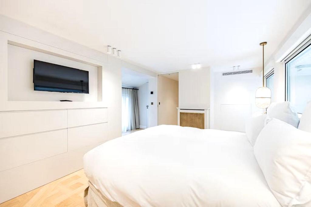 Sunny Terrace Apparment Suite - 3