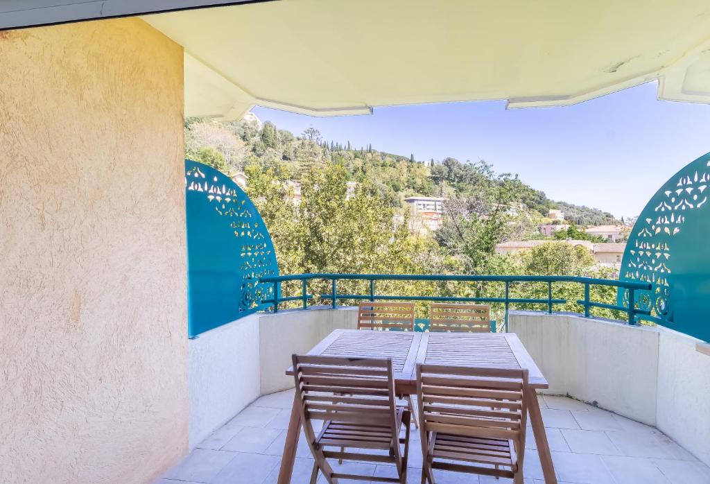Peaceful studio swimming pool near Menton - 2