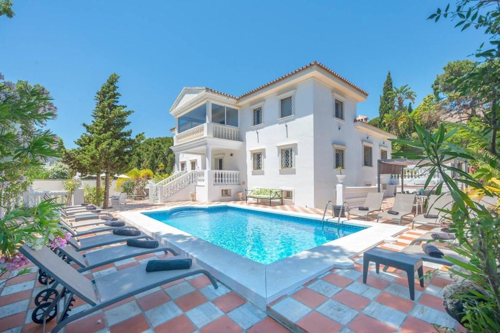 Elegant Classic Villa close to Nikki beach - 2
