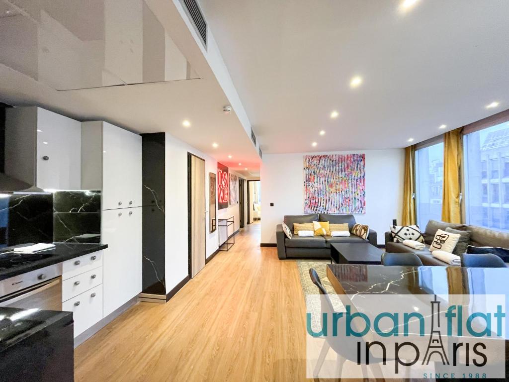 UrbanFlat 129 - Grand Appartement Design sur les Champs-Elysees - 2