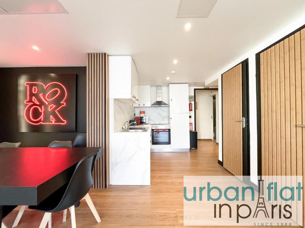 UrbanFlat 128 - Famous Champs-Elysees Avenue Apartment - 5