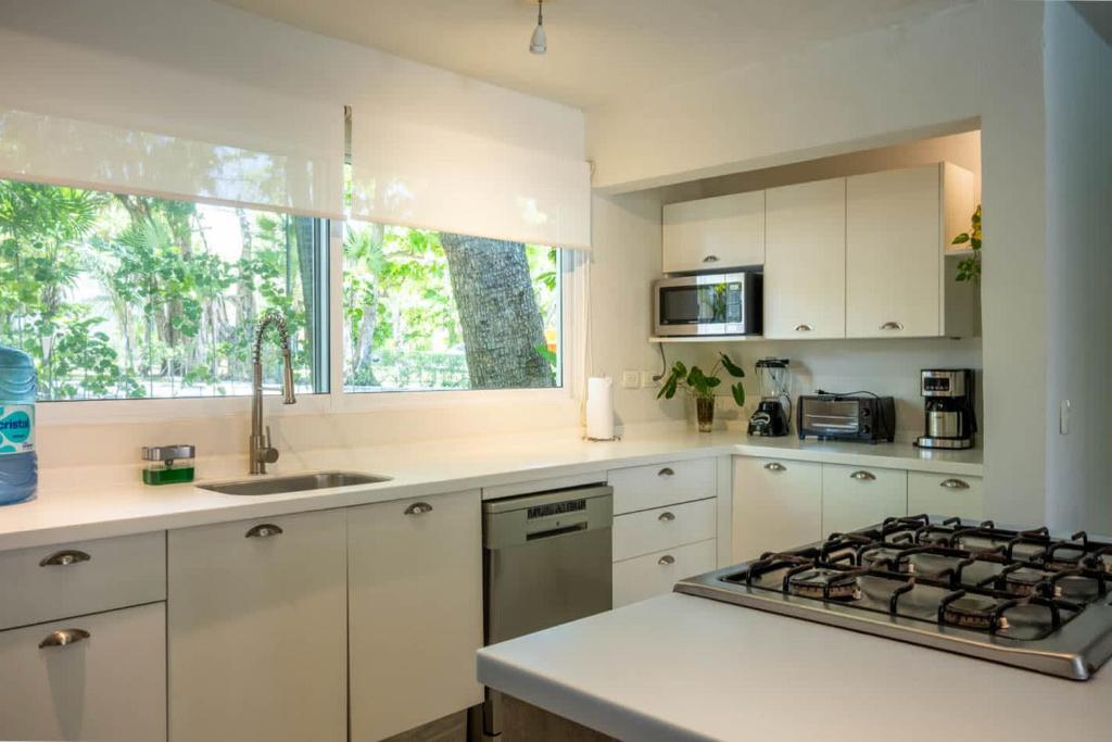 3BR Casa Matuk I Steps from Spectacular Beach I Private Pool - 3