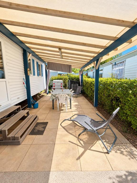 Mobil-home Camping de lEscale C5 piscine & plages - 2