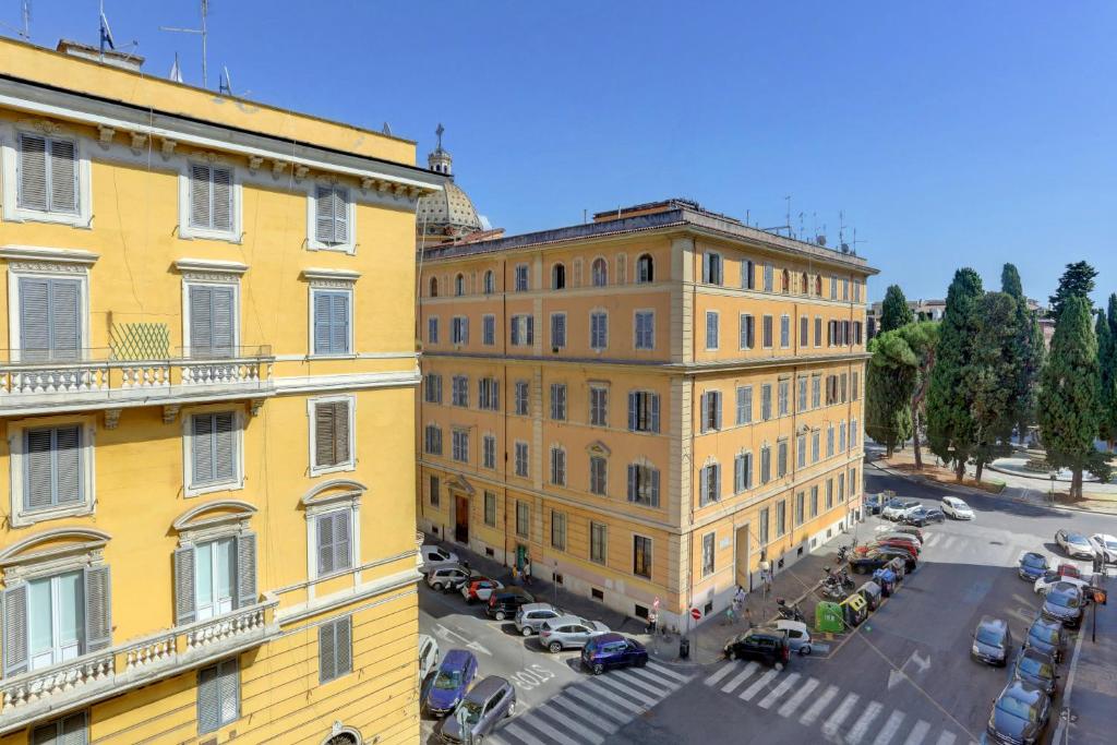 Vatican City View - 2 Bedrooms & 2 Bathrooms - Home and More - 4