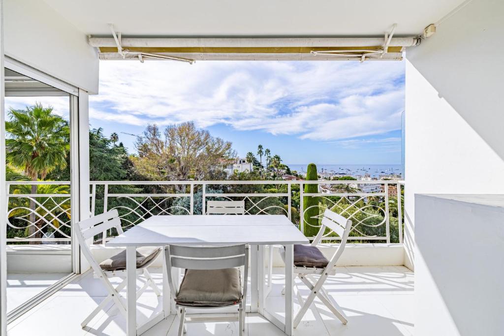 26 KOE - Beautiful Sea View Apartment with Parking - 1