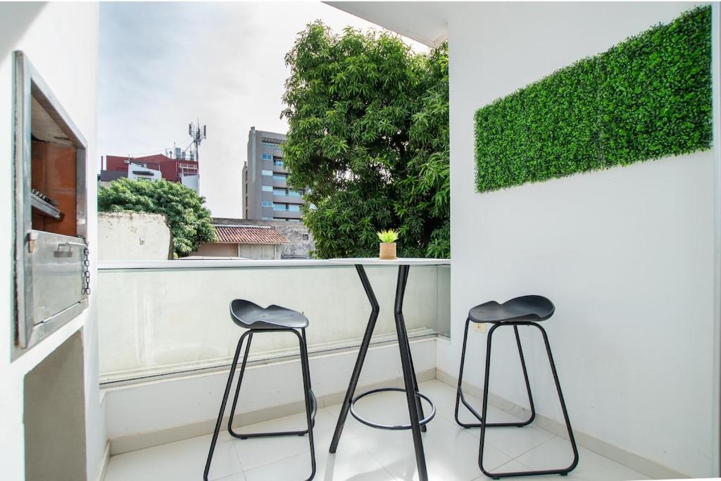 Modern 1BR Villa Morra with Balcony BBQ & Parking - 5
