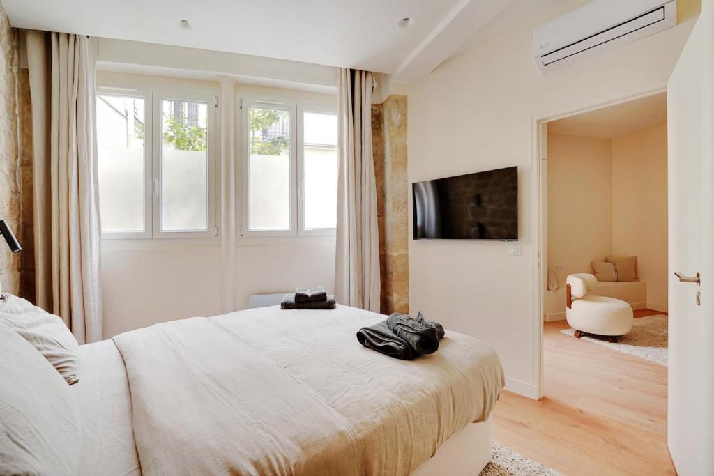Appartement haut de gamme avec 2 salles de bains et climatisation au cœur du Marais - 4