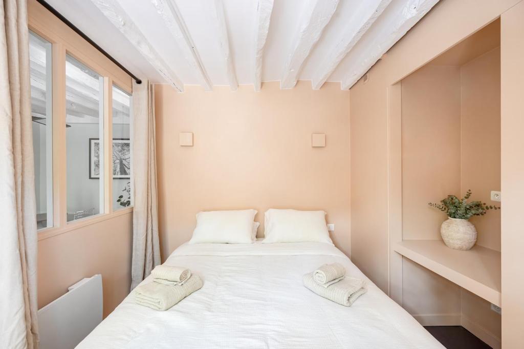 Elegant Parisian apartment, Place des Vosges - 5