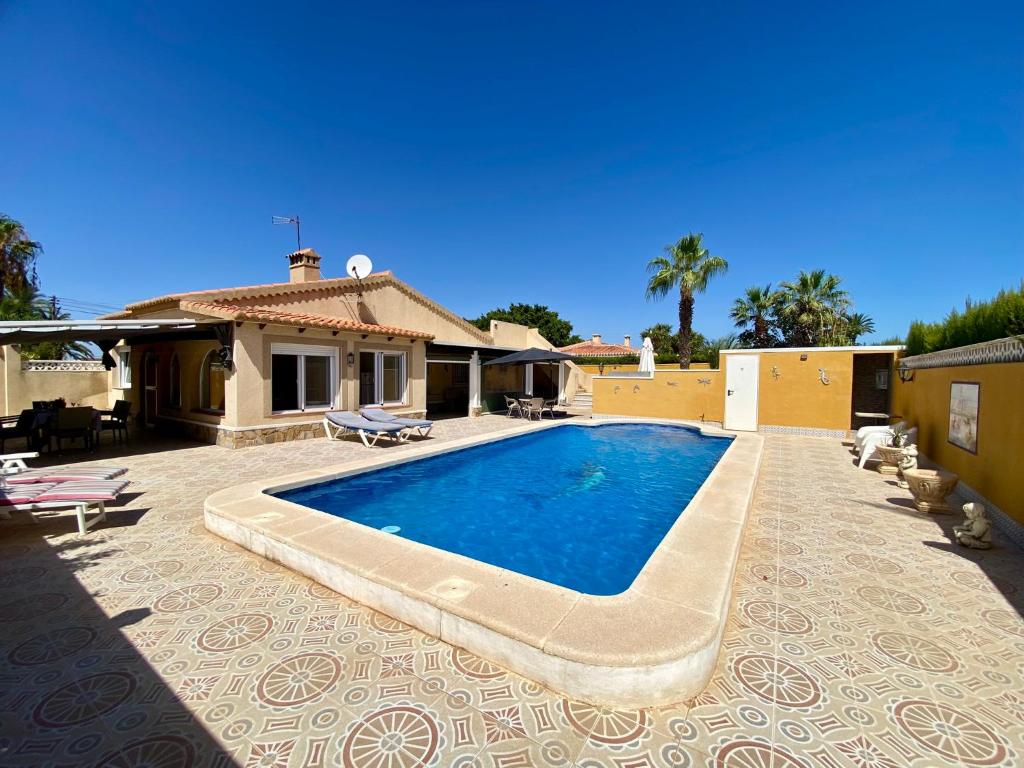 Villa Florida Familie Villa met groot privézwembad - 1