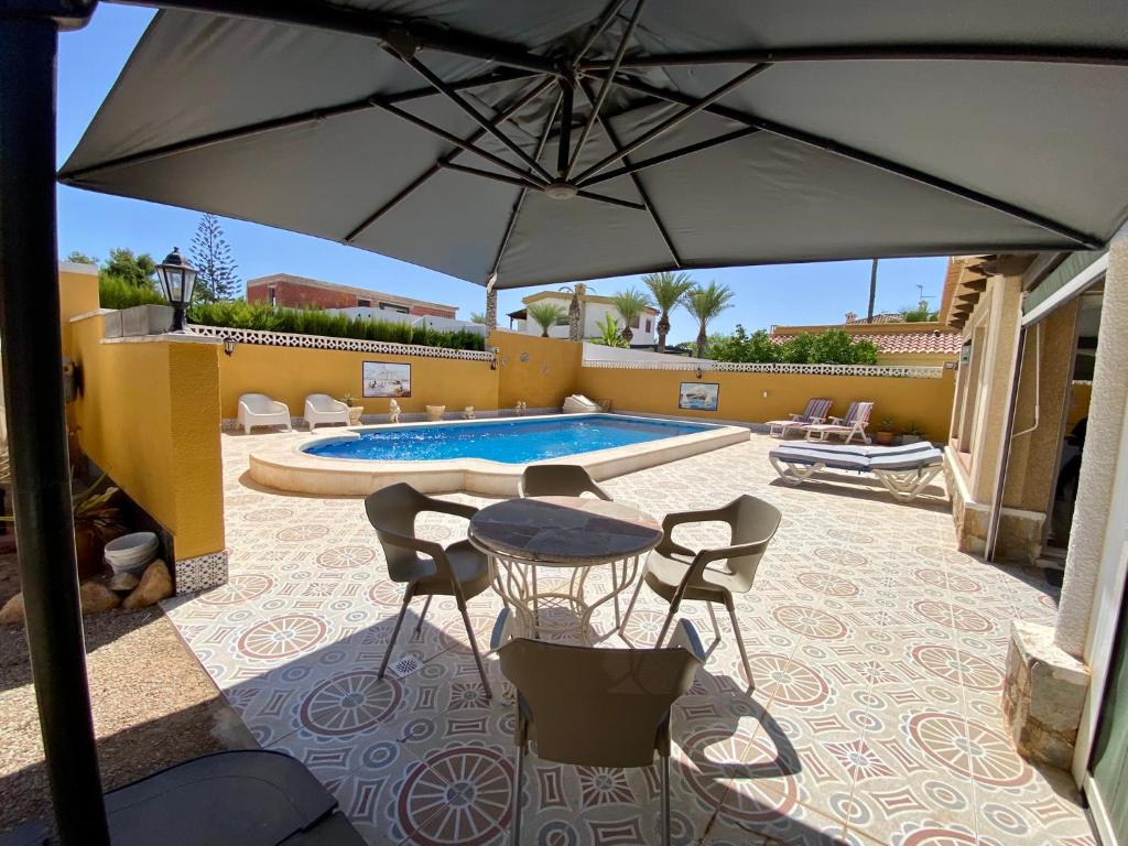 Villa Florida Familie Villa met groot privézwembad - 5