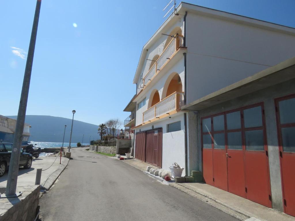 Stan Apatman Mirela - 4