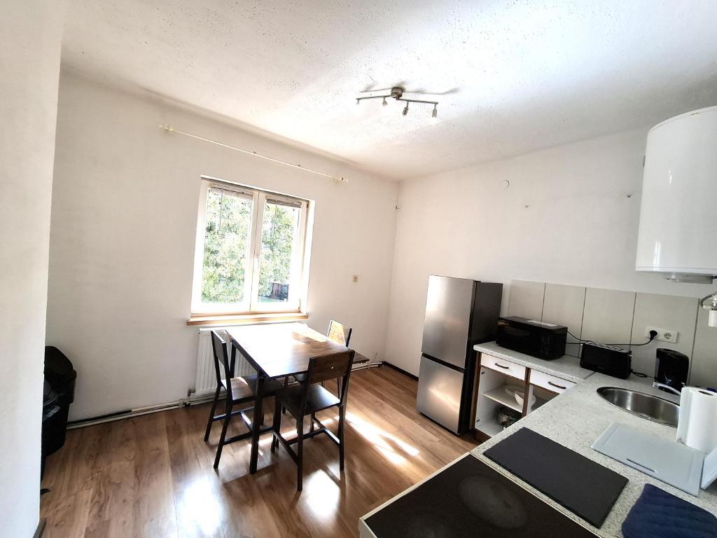 Privat Apartments - Leoben City - Selbstversorger Wohnungen nahe Uni für Kurz und Langzeitaufenthalte - Ideal für Akademiker, Touristen, Geschäftsreisende, Monteure - 1