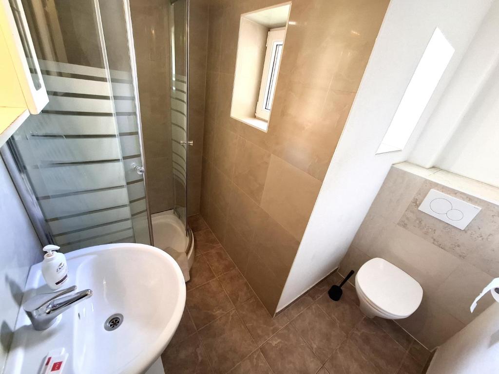 Privat Apartments - Leoben City - Selbstversorger Wohnungen nahe Uni für Kurz und Langzeitaufenthalte - Ideal für Akademiker, Touristen, Geschäftsreisende, Monteure - 3