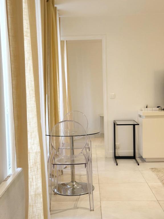 Charmant studio au cœur de République c 11 - 5