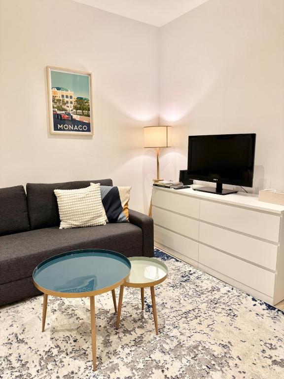Nice 3 star apart near MC train Station 3rd floor - 3