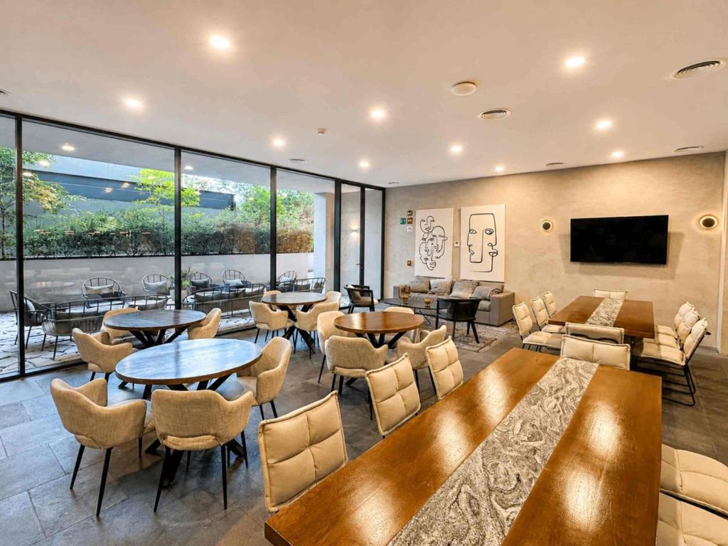Executive Suite, Rooftop Pool, Workspace IKan HUB - 5