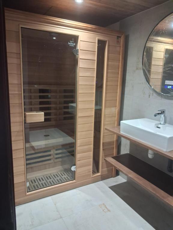 Très spacieux chalet rénové été 2026 - 14 personnes coeur de village 150 m des pistes - - 4