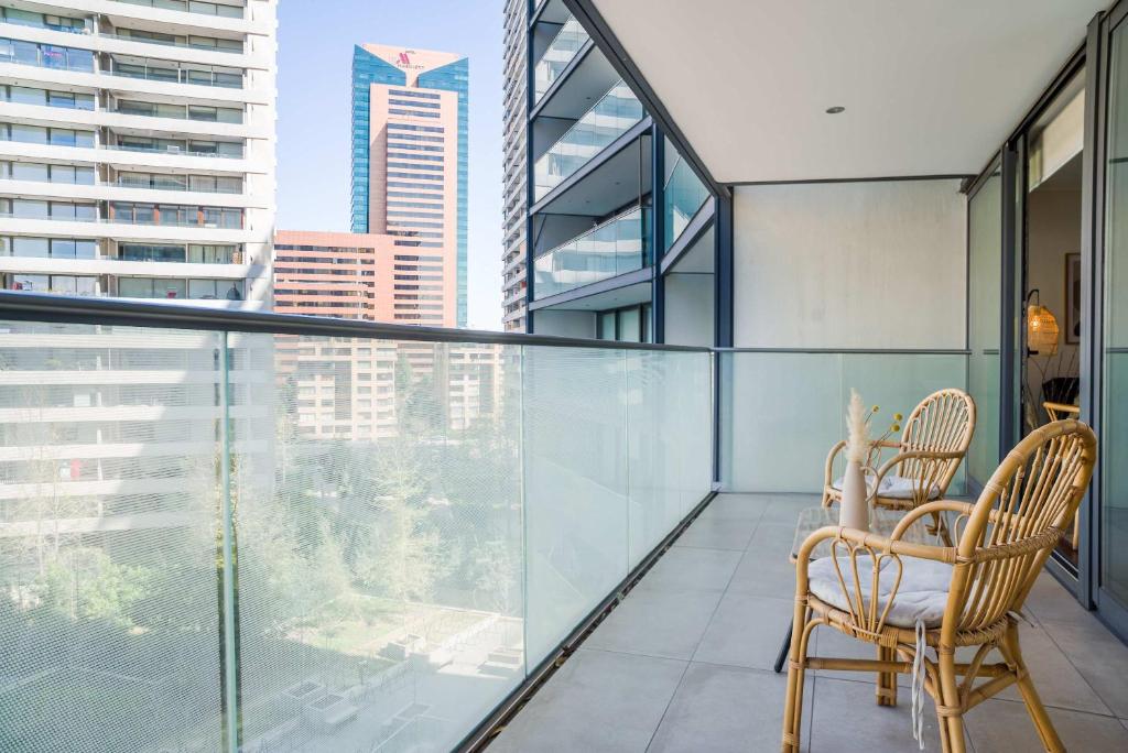 Descubre la Elegancia 2 habitaciones en Las Condes - 5