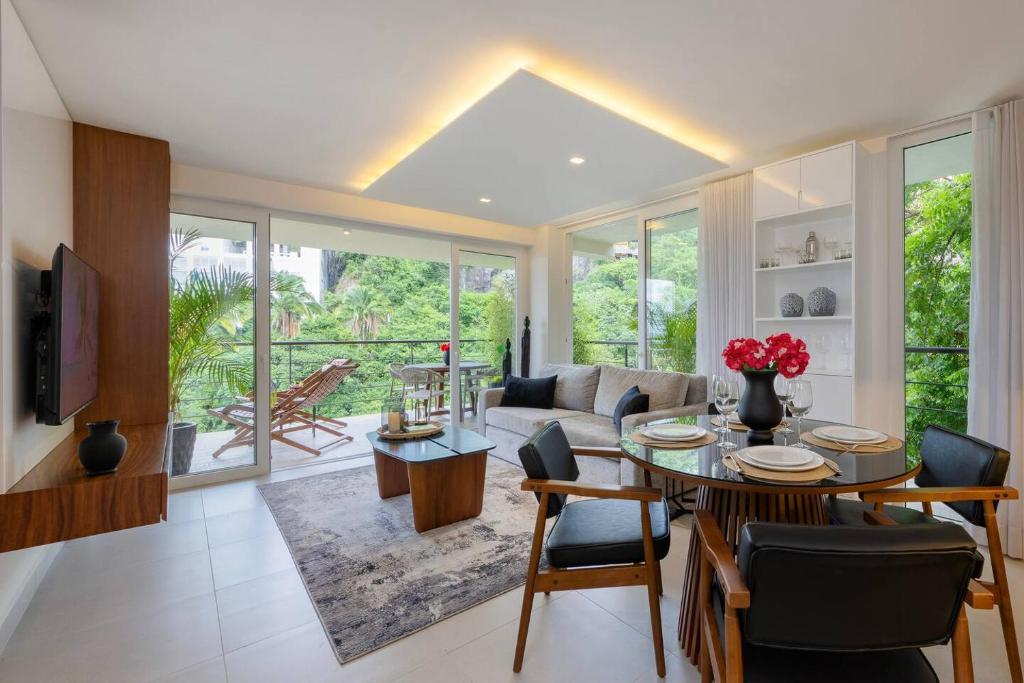 Luxury Condo with Breathtaking Views - 3