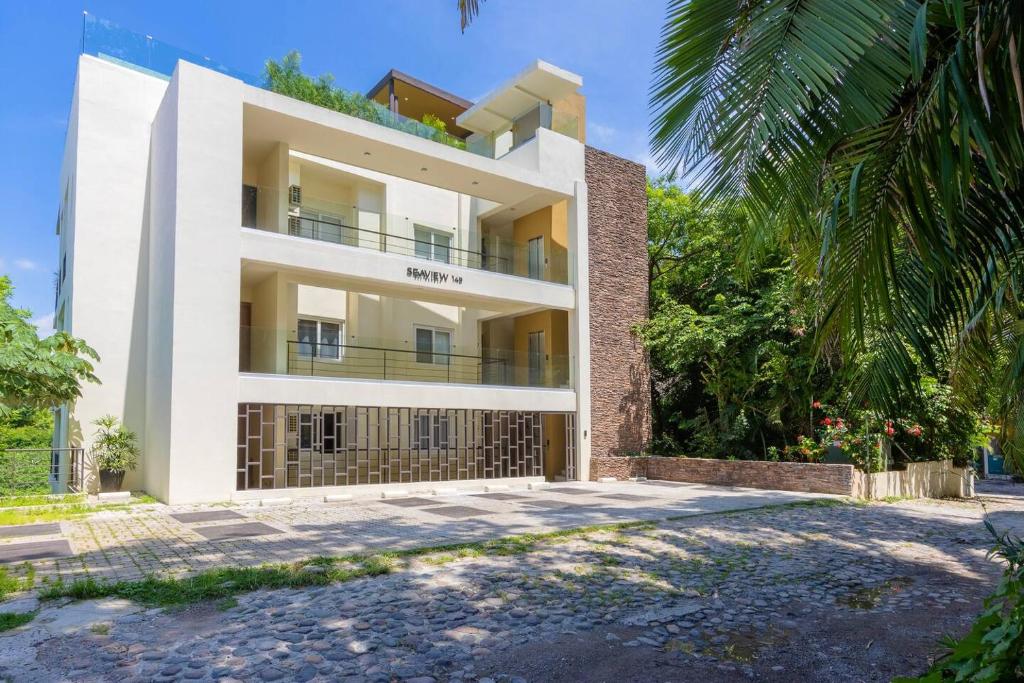 Luxury Condo with Breathtaking Views - 5