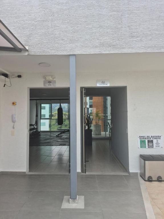 Top apartment with swimming pool, gym, and coworking space - 5