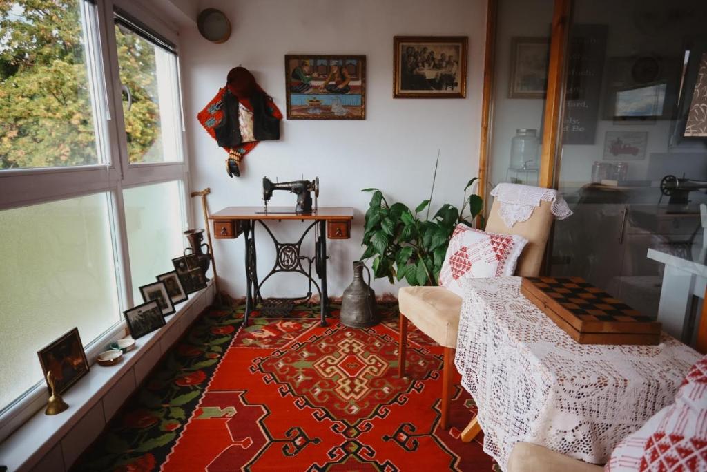 NEW, Panoramic View Apartment, FREE Parking, 10 Min Walk to Old Town - 3