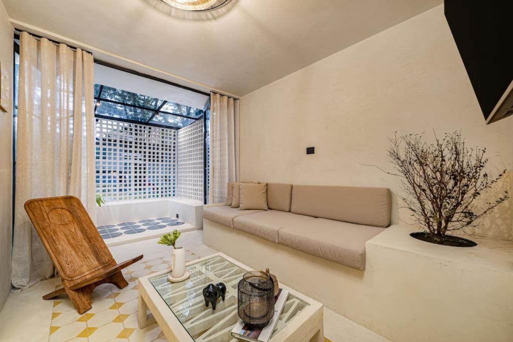 Provenza 6 Bedroom House by HOUSY - 4