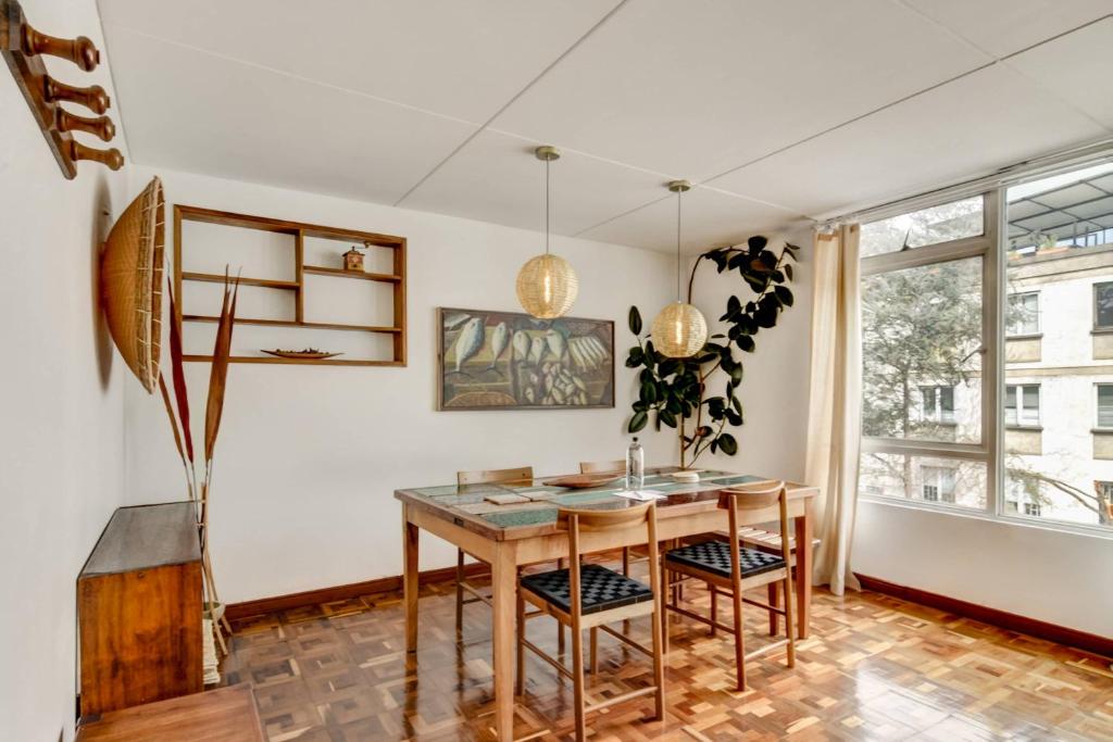 Refined Stay in Bogota Chic North - 4