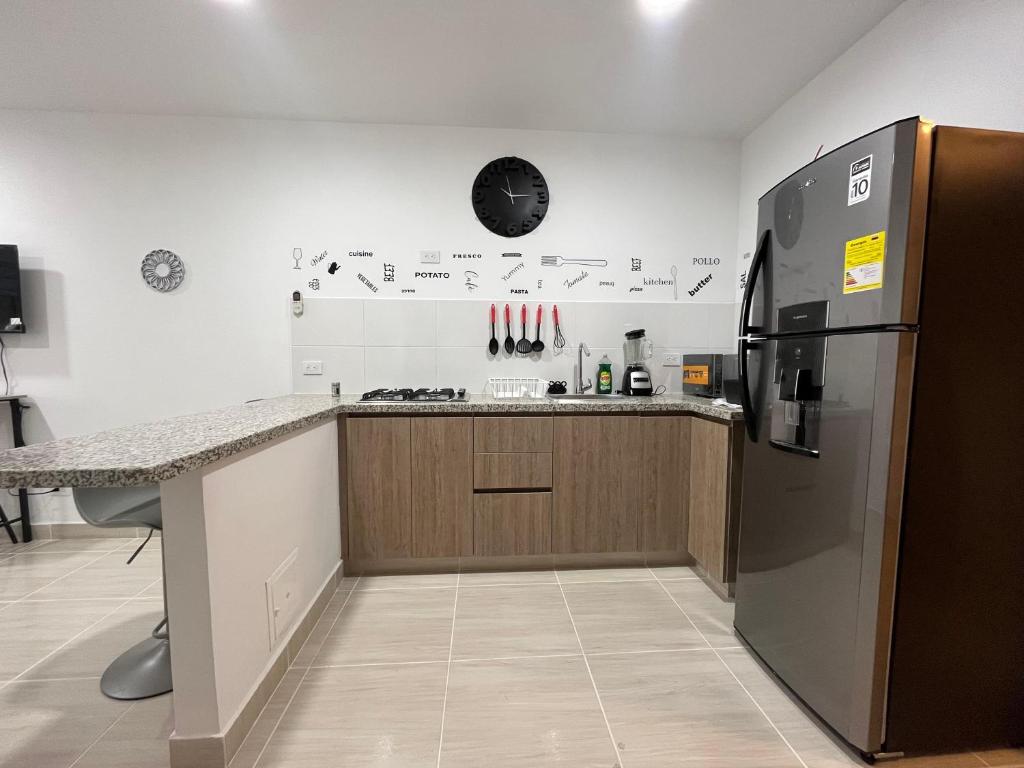 Tu Refugio con Estilo Piscina, Balcón y Parking - 2