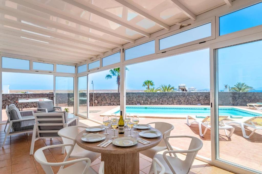 Villa Papagayo Faro by Villa Plus - 3