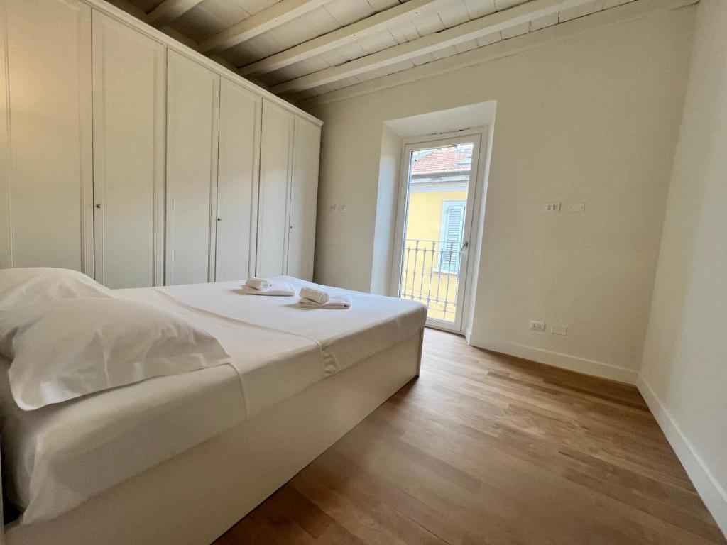 Chinatown - Bright & Spacious Apartment - 2