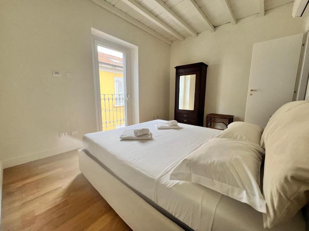 Chinatown - Bright & Spacious Apartment - 5