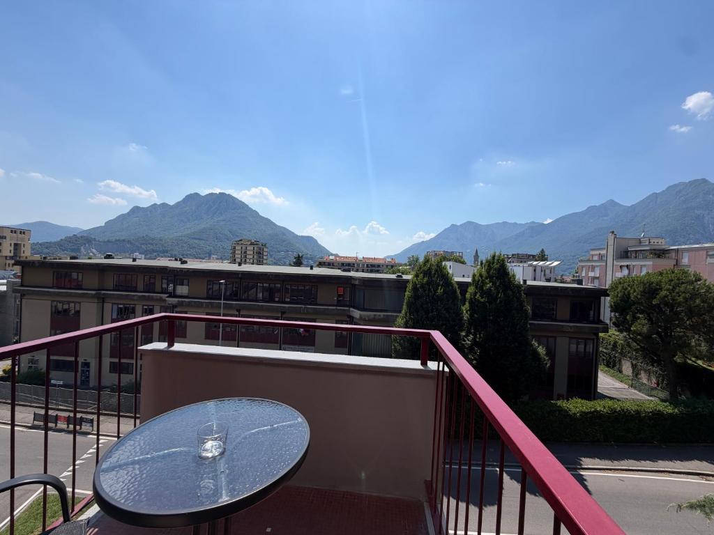 Lake Como 5 min - Lecco Station at 2' - Wifi - 3