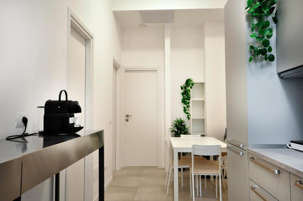 8 Bedrooms & 8 Bathrooms - Milan Certosa - 1